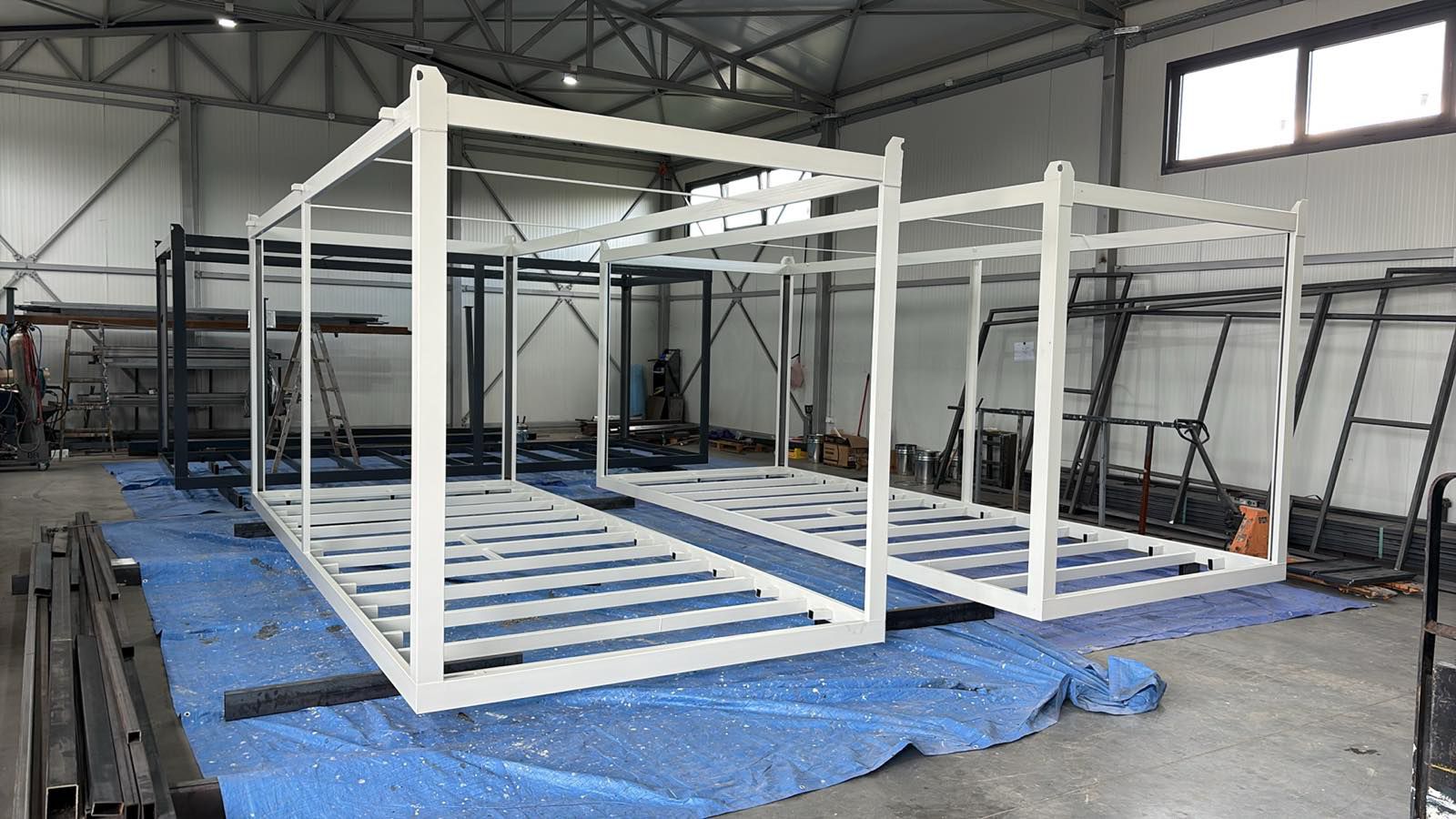 Výroba oceľového rámu kontajnera